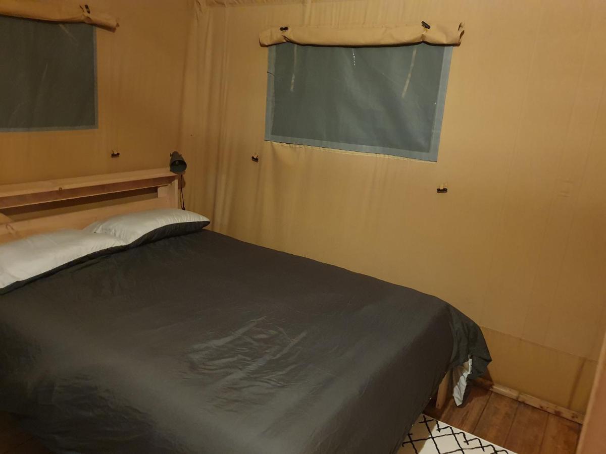 Luxury Safari Tents At Moulin Du Pommier Glamping & Camping Saulgond Ngoại thất bức ảnh