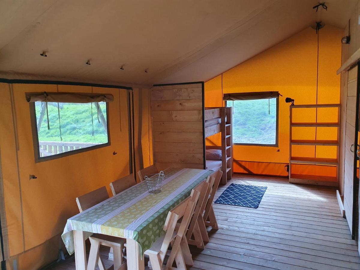 Luxury Safari Tents At Moulin Du Pommier Glamping & Camping Saulgond Ngoại thất bức ảnh