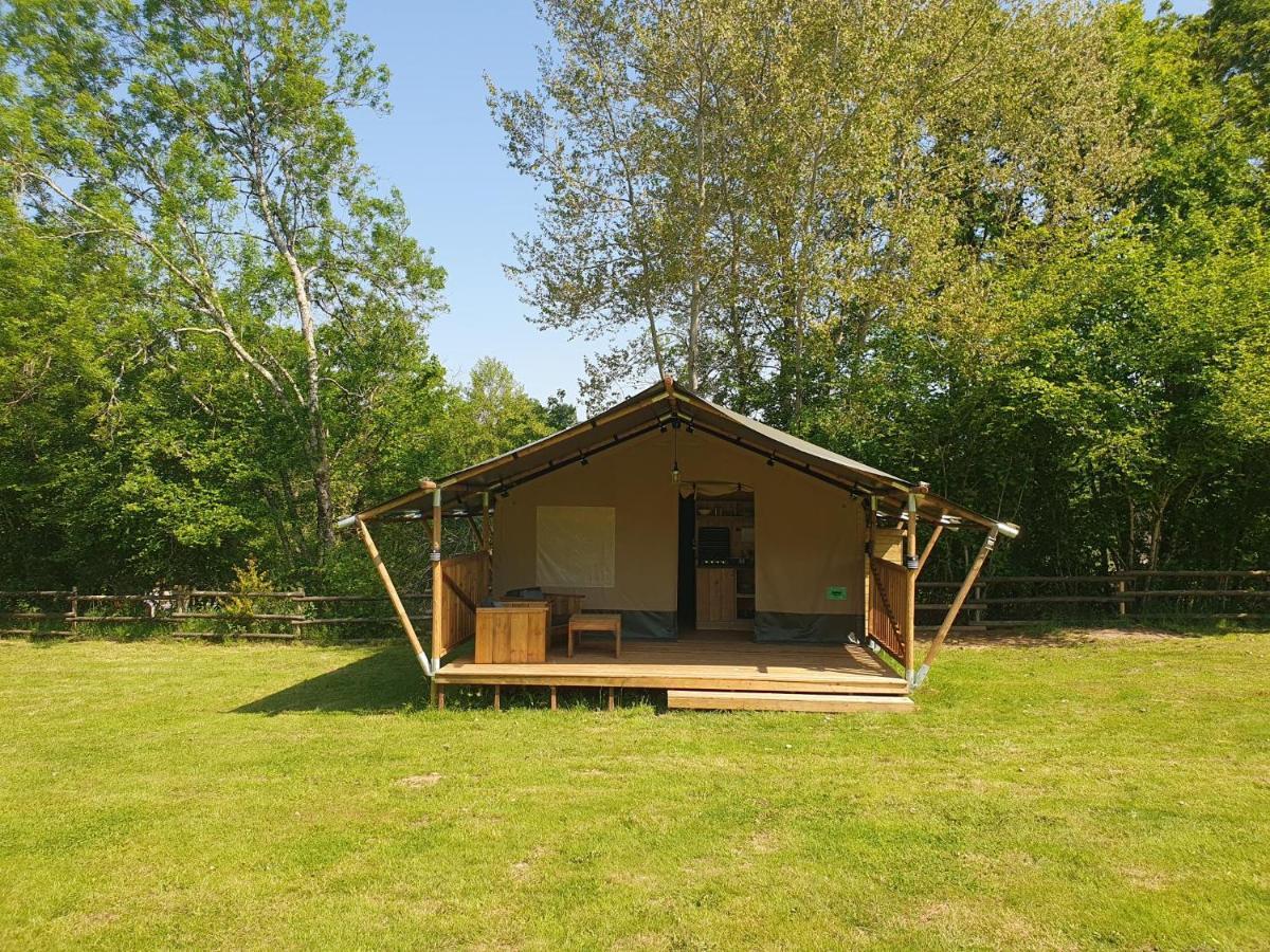 Luxury Safari Tents At Moulin Du Pommier Glamping & Camping Saulgond Ngoại thất bức ảnh