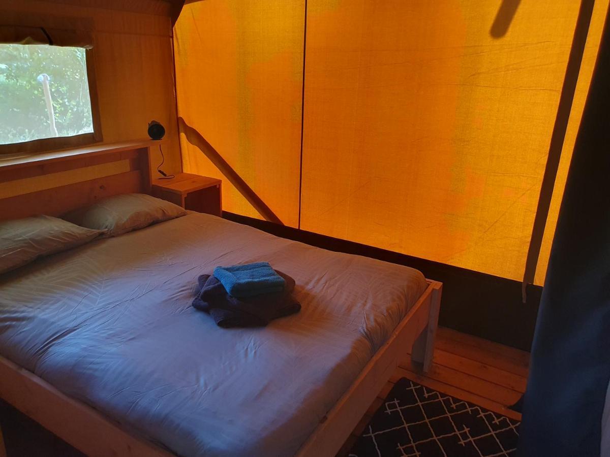 Luxury Safari Tents At Moulin Du Pommier Glamping & Camping Saulgond Ngoại thất bức ảnh